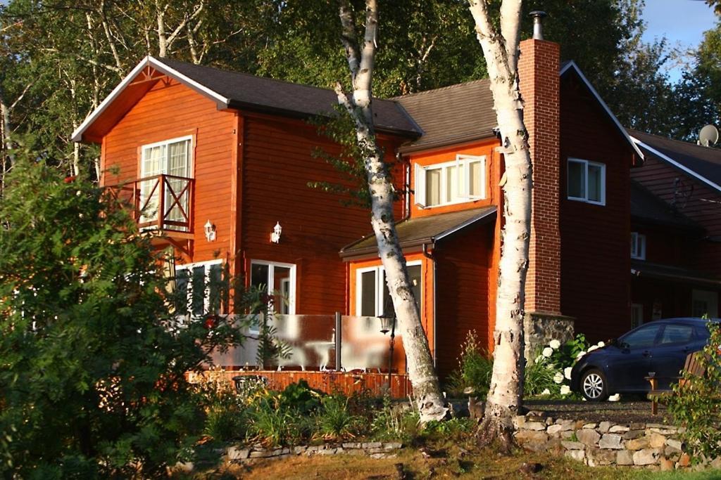 Auberge Des Eaux Vives La Malbaie Exterior foto